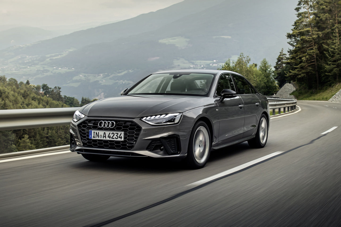 AUDI User and maintenance manuals